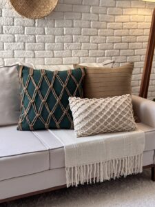 Decoração com personalidade: conheça a capa de almofada boho