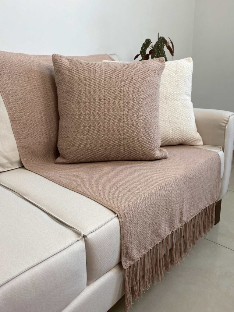Manta decorativa para sofá: tudo o que você precisa saber