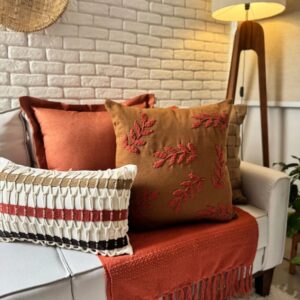 Capa de almofada: adicionando charme e estilo ao seu sofá
